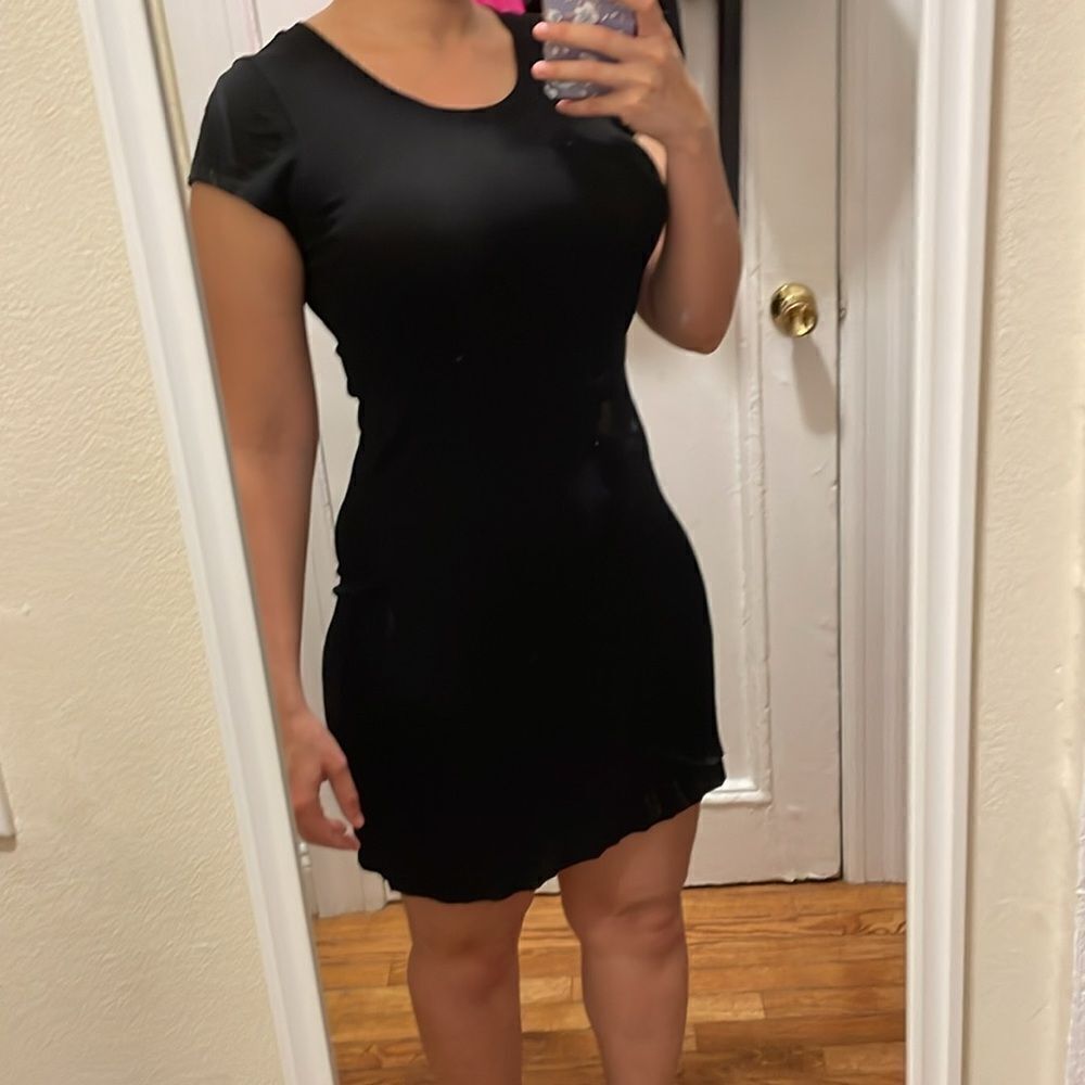 BCBGmaxazaria ribbed stretchy comfortable short sleeved casual black mini dress